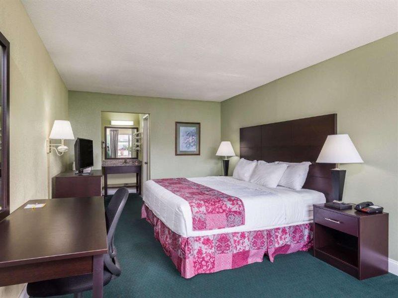 Days Inn By Wyndham Jellico - Tennessee State Line מראה חיצוני תמונה