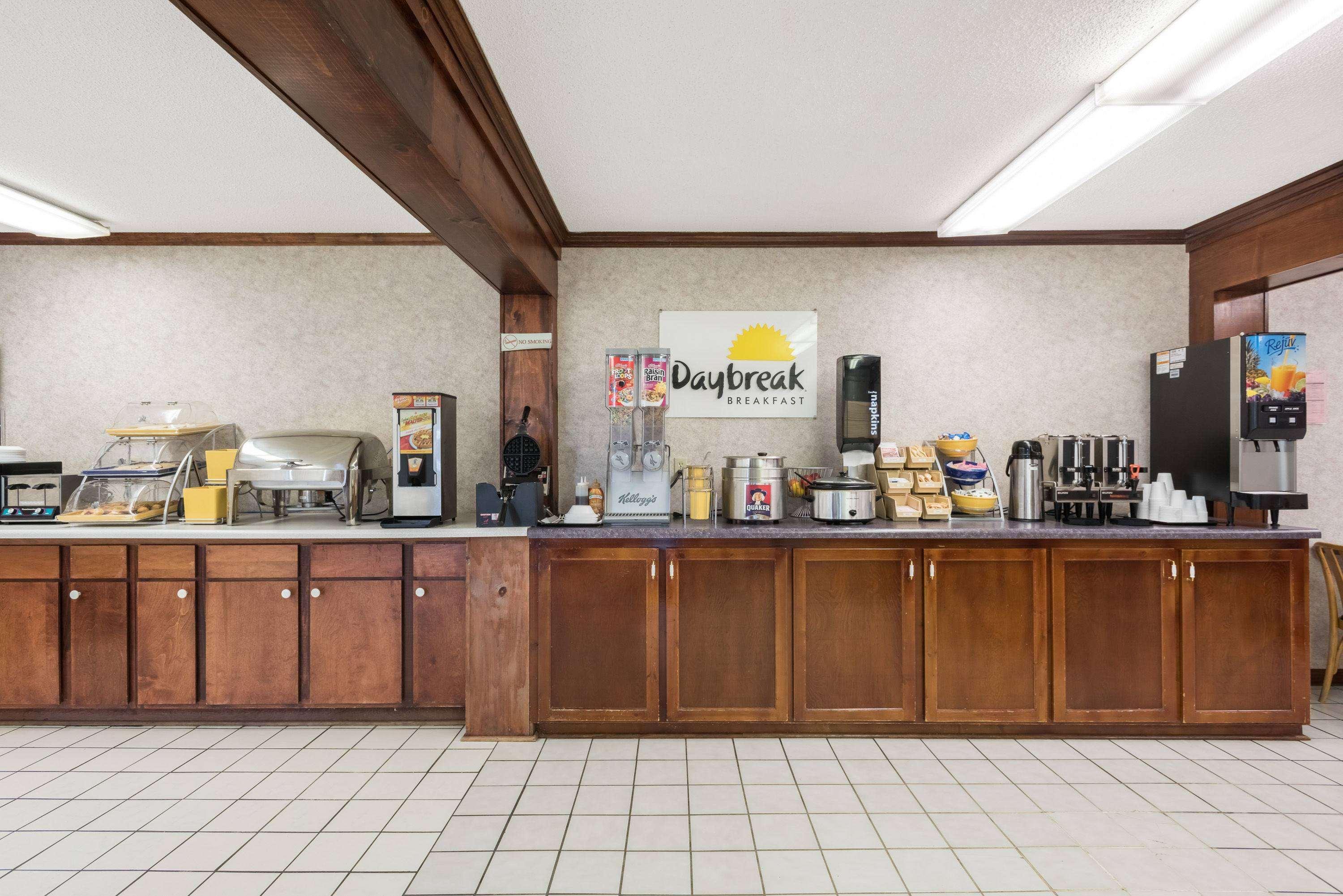 Days Inn By Wyndham Jellico - Tennessee State Line מראה חיצוני תמונה