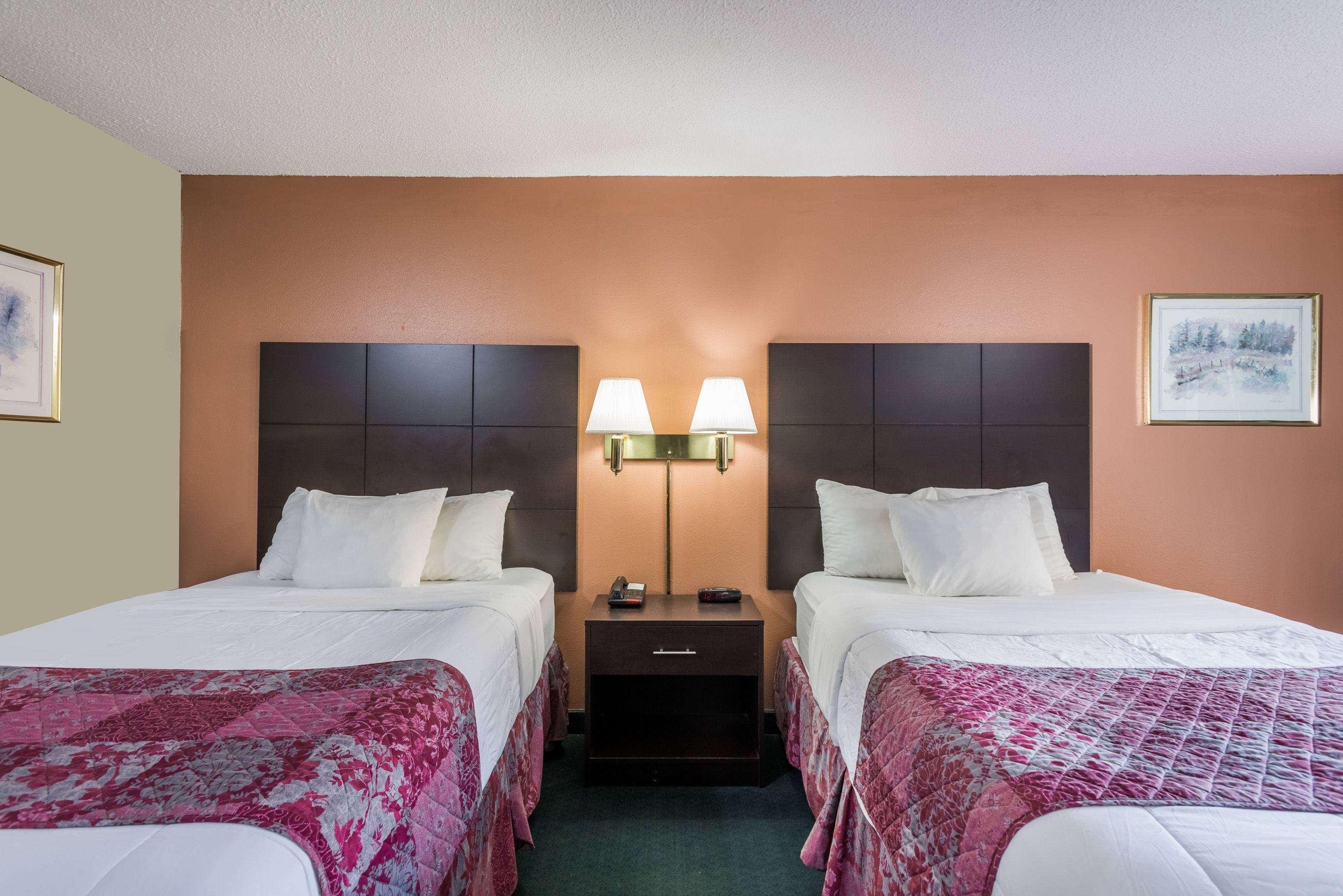 Days Inn By Wyndham Jellico - Tennessee State Line מראה חיצוני תמונה