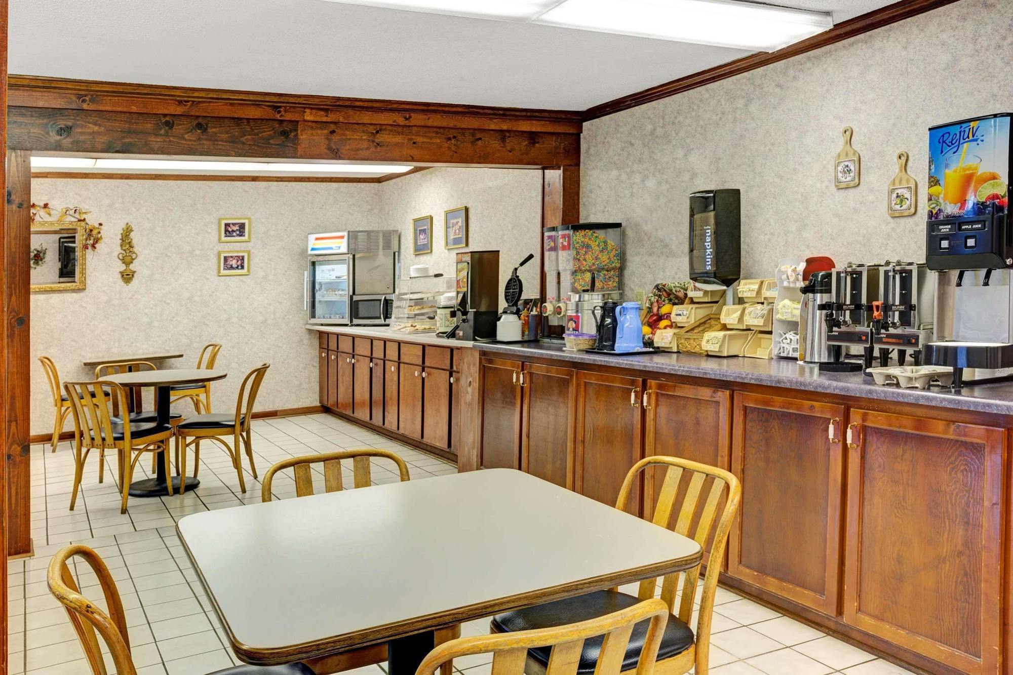Days Inn By Wyndham Jellico - Tennessee State Line מראה חיצוני תמונה